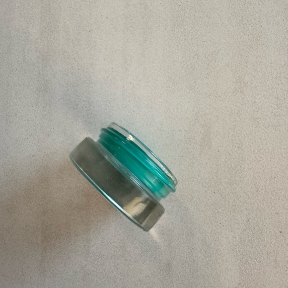 Kat Von D super pomade - Picture 4 of 5